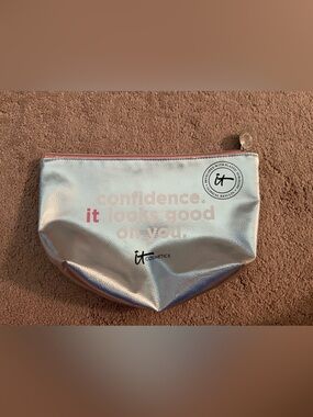 IT Cosmetics | Metallic Silver Makeup Bag | Confidence. It looks good on you.